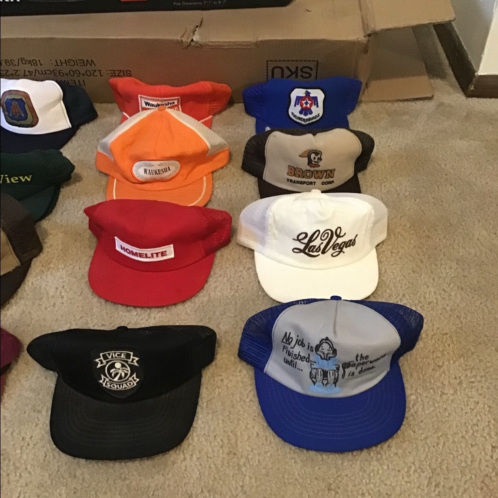 VINTAGE HATS - Picture 5 of 6